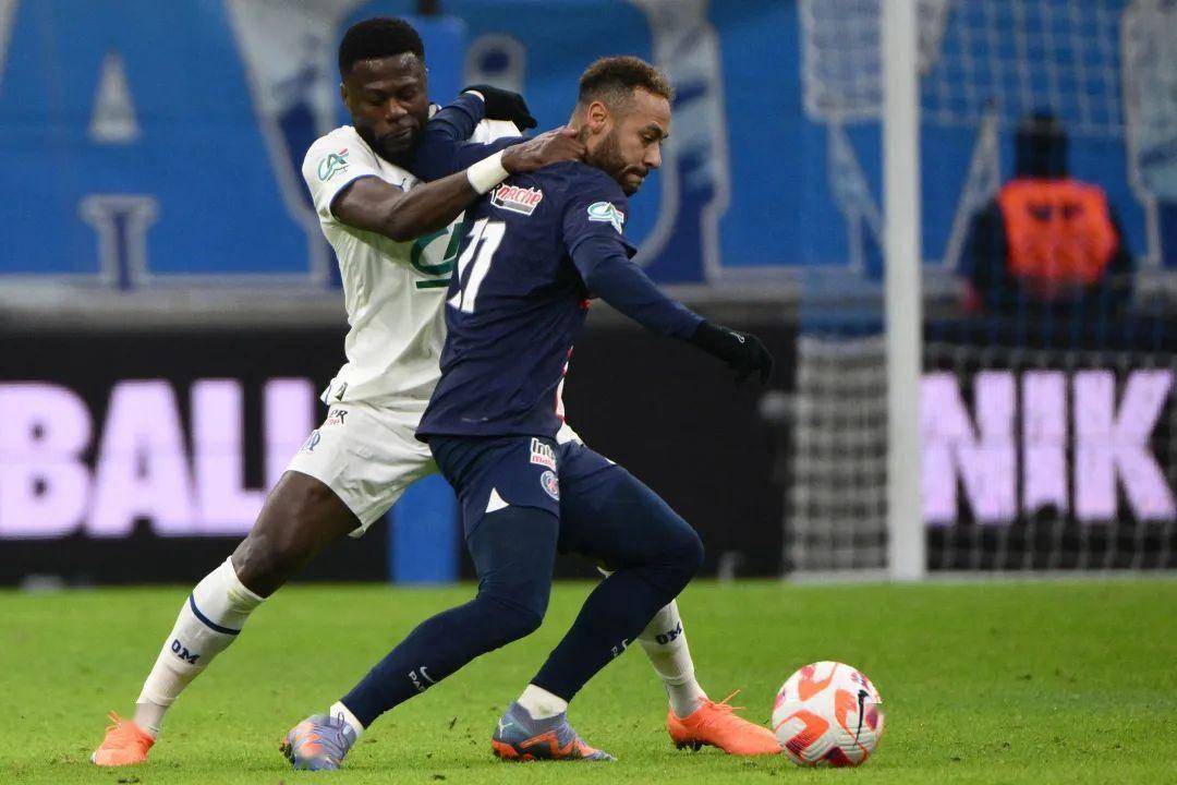 今晚突围战来临，瓦伦西亚围绕法国杯门线救险，媒体盛赞，高层口径保持一致的简单介绍