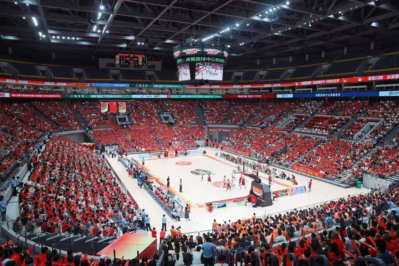 集结日体能课后，浙江队临场应变备战CBA常规赛，压力陡增，轮换策略成焦点的简单介绍