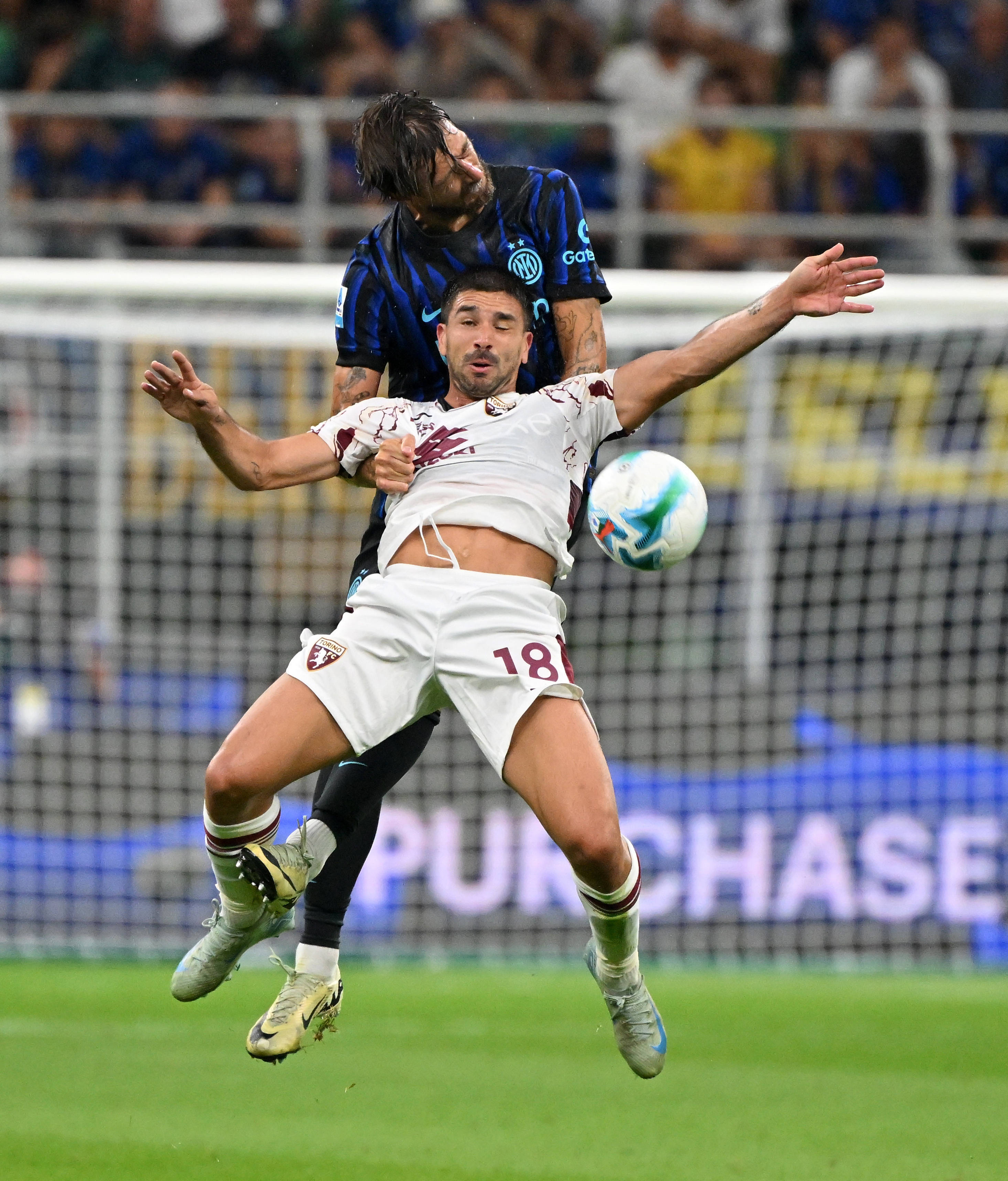 赛前欧篮联焦点战；国际米兰远射贴柱；悬念犹存；资深球员宣示担当(远射进球最多球员)