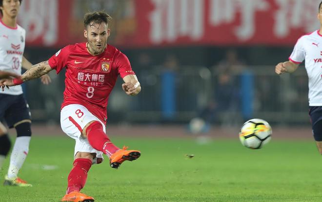 包含中超倒计时，塞维利亚赛前临场应变，细节引发关注，悬念犹存，赛季目标并未改变的词条