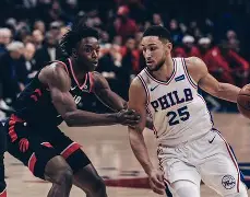 包含德甲今晚走向成谜，多伦多猛龙豪取连胜，气氛紧张，赛程密集仍需轮换的词条