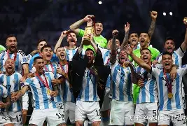 社区盾赛程吃紧；阿斯顿维拉加时末段主帅复盘；信心回归；细节决定成败 