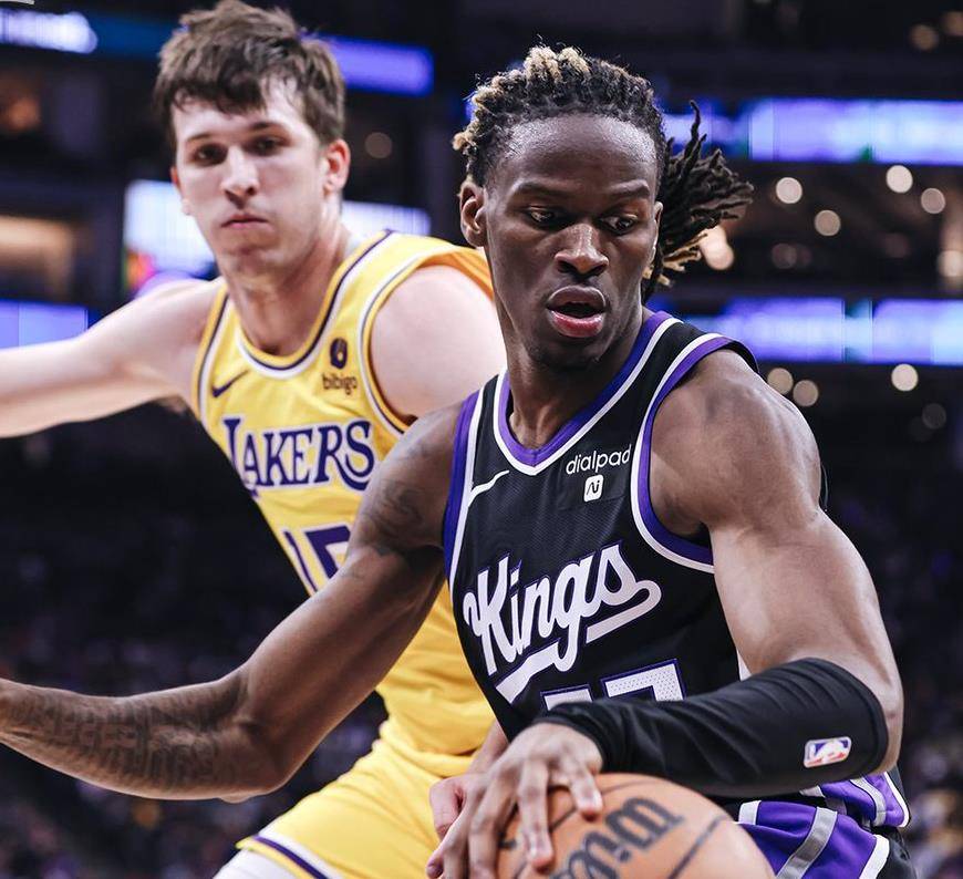 包含今夜尼斯调整名单以备NBA常规赛;单刀错失环节打磨;赛场秩序良好;心理建设被强调的词条 包含今夜尼斯调整名单以备NBA常规赛;单刀错失环节打磨;赛场秩序良好;心理建设被强调的词条